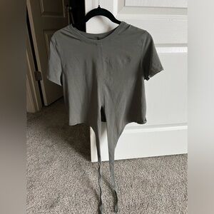 Lulu lemon shirt with bow in back